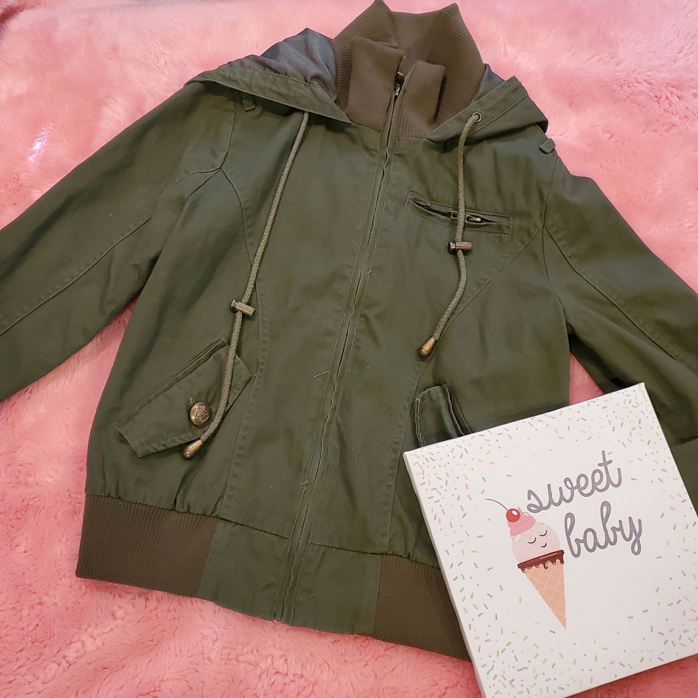 Hooded bomber jacket - Picture 2 of 12